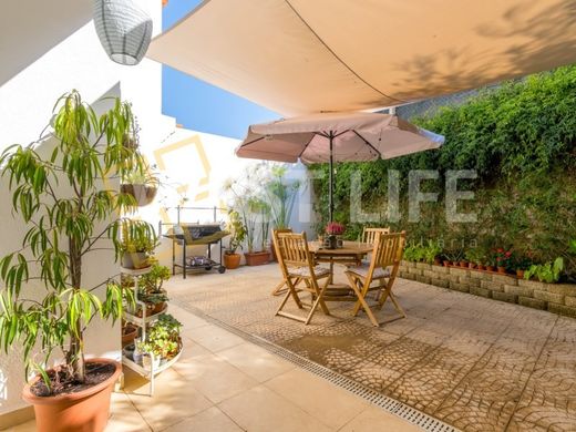 Twee-onder-een-kapwoning in Mafra, Distrito de Lisboa