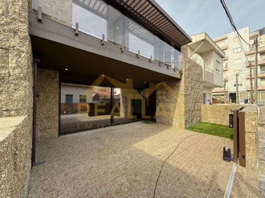 Luxe woning in Póvoa de Varzim, Distrito do Porto