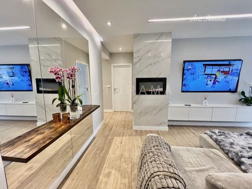 Apartment in Oeiras, Lisbon