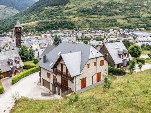 Luxus-Haus in Vielha e Mijaran, Provinz Lleida