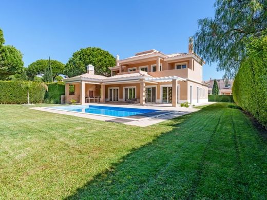 ﻓﻴﻼ ﻓﻲ لولي, Loulé