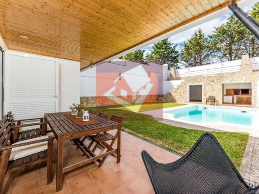 فيلا شبه مستقلة ﻓﻲ Odivelas, Distrito de Lisboa