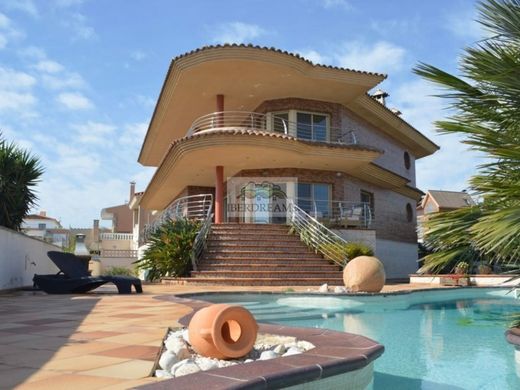 Villa in L'Ampolla, Province of Tarragona