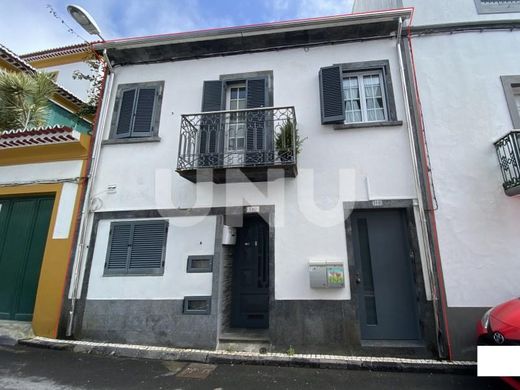 Luksusowy dom w Ponta Delgada, Azores