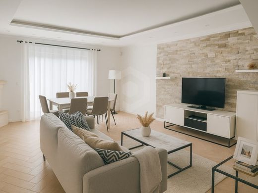 Semidetached House in Palmela, Distrito de Setúbal