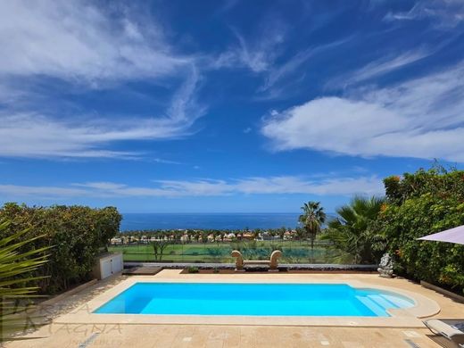 Villa in Adeje, Province of Santa Cruz de Tenerife