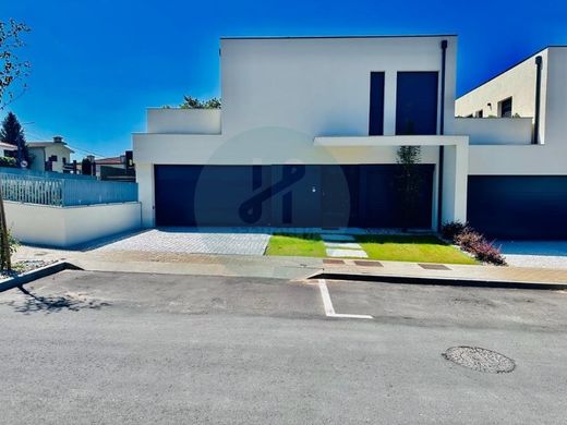 Willa wielorodzinna w Braga, Distrito de Braga