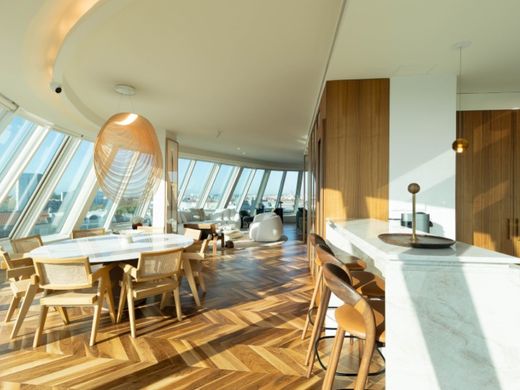 Penthouse in Avenidas Novas, Lisbon
