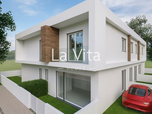 Villa Plurifamiliare a Seixal, Distrito de Setúbal