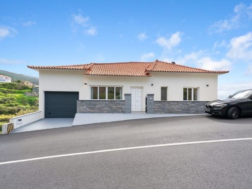 Maison individuelle à Calheta, Madère