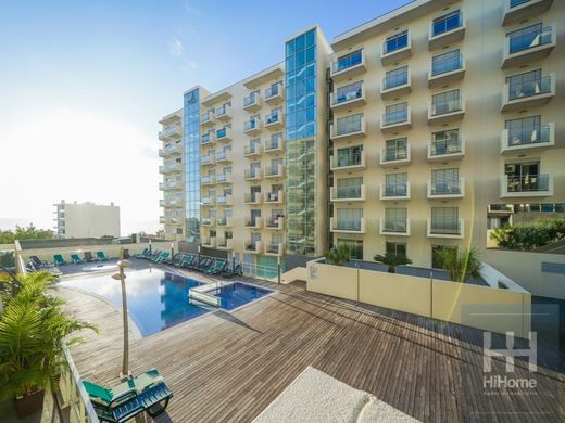 Apartment / Etagenwohnung in Funchal, Madeira