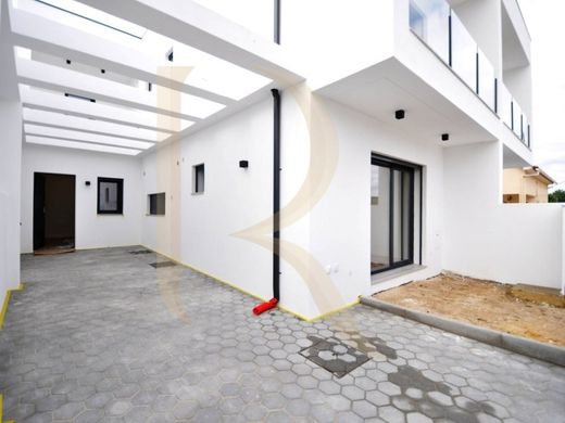 Villa Plurifamiliare a Seixal, Distrito de Setúbal