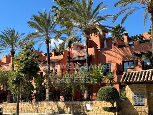 Villa multifamiliale à Marbella, Malaga
