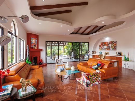 Luxe woning in Santa Ana, Provincia de San José