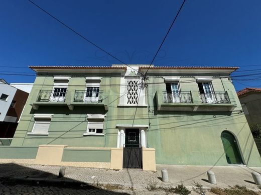 Complexes résidentiels à Almada, Distrito de Setúbal