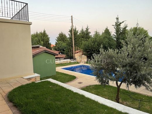 Luxury home in Soúni, Soúni-Zanakiá