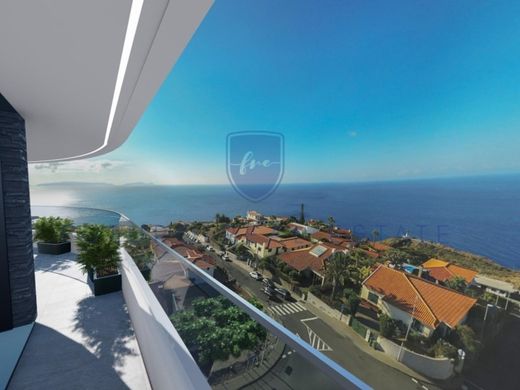 Santa Cruz, Madeiraのアパートメント