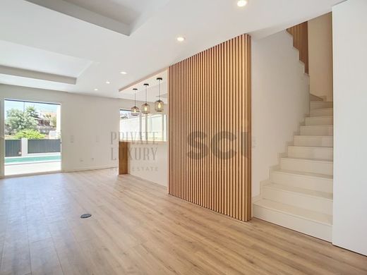 Casa di lusso a Charneca de Caparica, Almada