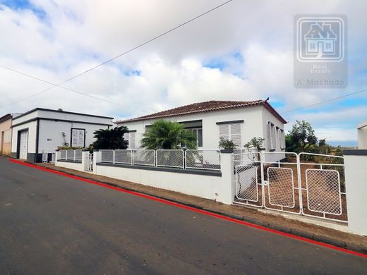 Luxury home in Ribeira Grande, Azores