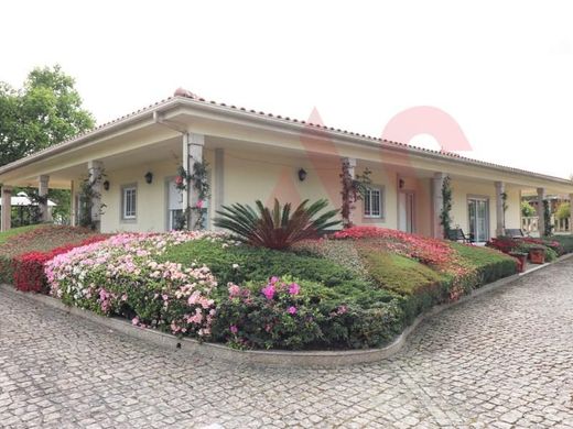 Luxus-Haus in Guimarães, Distrito de Braga