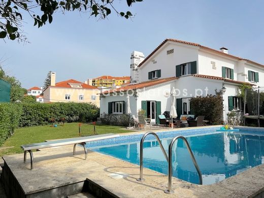 Cascais e Estoril, Cascaisの高級住宅