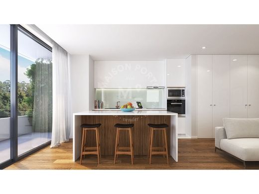 Apartment / Etagenwohnung in Matosinhos, Distrito do Porto