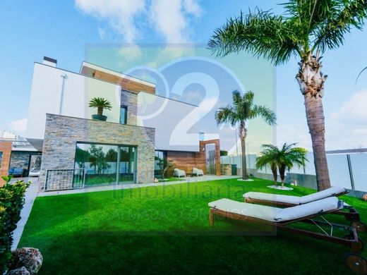 Casa Unifamiliare a Charneca de Caparica, Almada