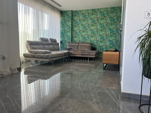 Пентхаус, Ágios Athanásios, Limassol District