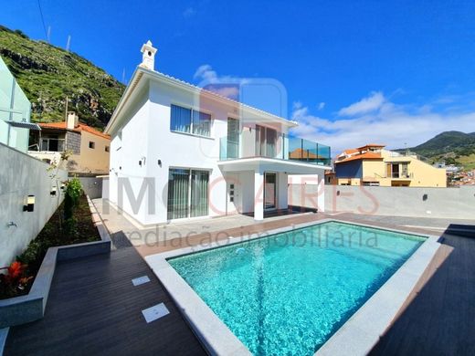 Luxury home in Machico, Madeira