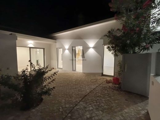 Luxe woning in São Brás de Alportel, Distrito de Faro