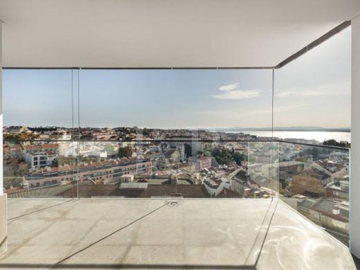 Apartment / Etagenwohnung in Lissabon