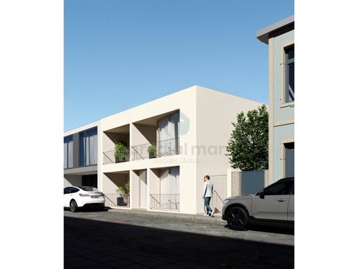 Двухуровневые апартаменты, Matosinhos, Distrito do Porto