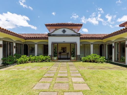 Casa di lusso a Curridabat, Provincia de San José