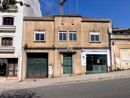 Residential complexes in Caldas da Rainha, Distrito de Leiria