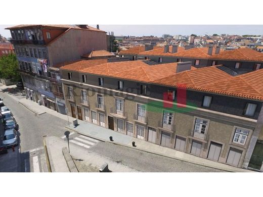 Daire Porto, Distrito do Porto