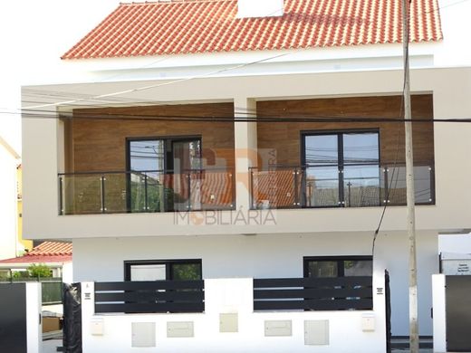 Villa Plurifamiliare a Sesimbra, Distrito de Setúbal