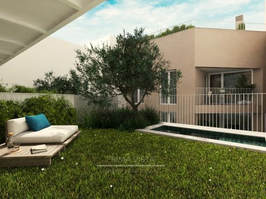 Teren w Arroios, Lisbon