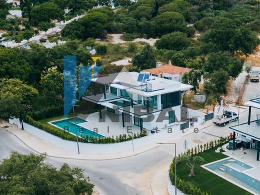 Detached House in Albufeira, Albufeira Municipality