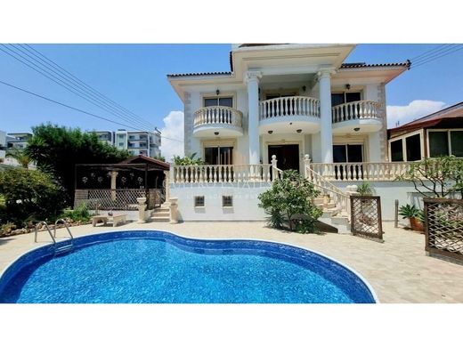 Maison de luxe à Germasógeia, Limassol District