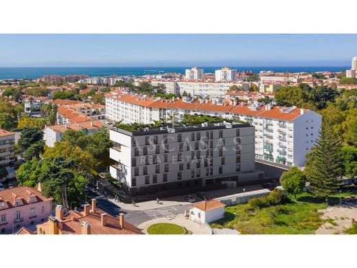 Apartment / Etagenwohnung in Cascais, Lissabon