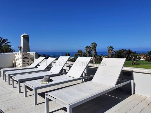 Adeje, サンタ・クルス・デ・テネリフェのマルチファミリーヴィラ