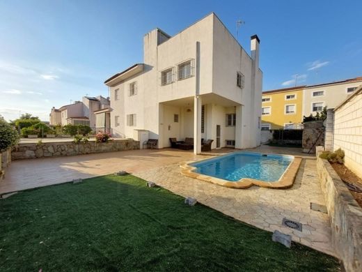 Смежная Вилла, Бадахос, Provincia de Badajoz