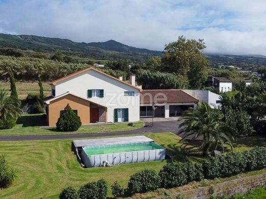 Элитный дом, Ponta Delgada, Azores