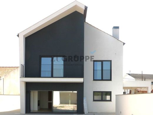 独立式房屋  Aveiro, Distrito de Aveiro