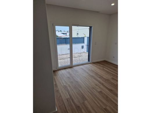 ‏דירה ב  Charneca de Caparica, Almada