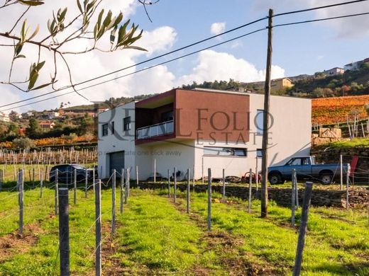 Einfamilienhaus in Tabuaço, Distrito de Viseu