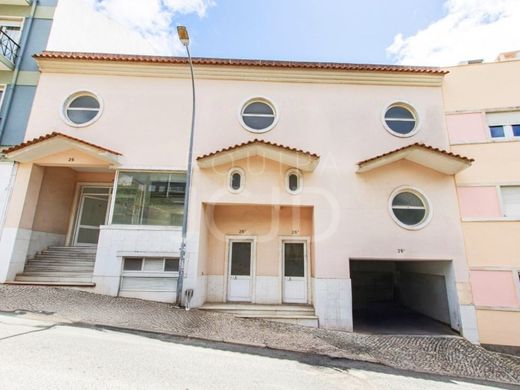 Κτίριο σε Oeiras, Distrito de Lisboa