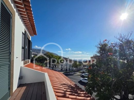 公寓楼  Funchal, Madeira