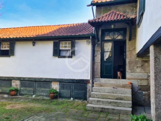 Luxury home in Paredes, Distrito do Porto