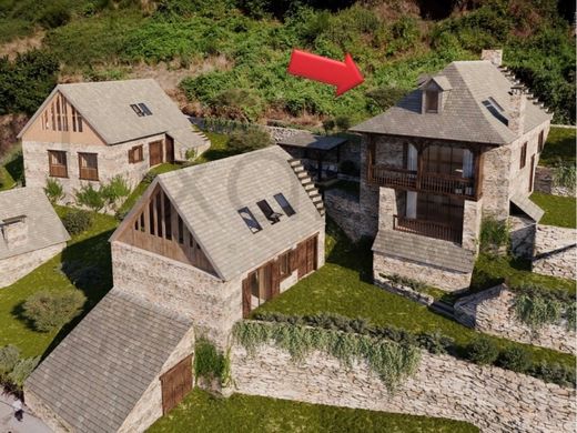 호화 저택 / Bausén, Província de Lleida